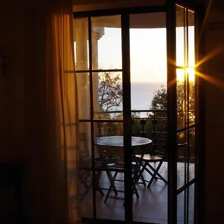 Beautiful 1st-line Seaview Private In The Cliff