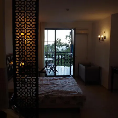 Beautiful 1st-line Seaview Private In The Cliff