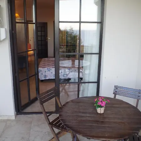 아파트 Beautiful 1st-line Seaview Private In The Cliff 오브조르