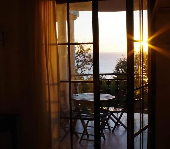 Beautiful 1st-line Seaview Private In The Cliff